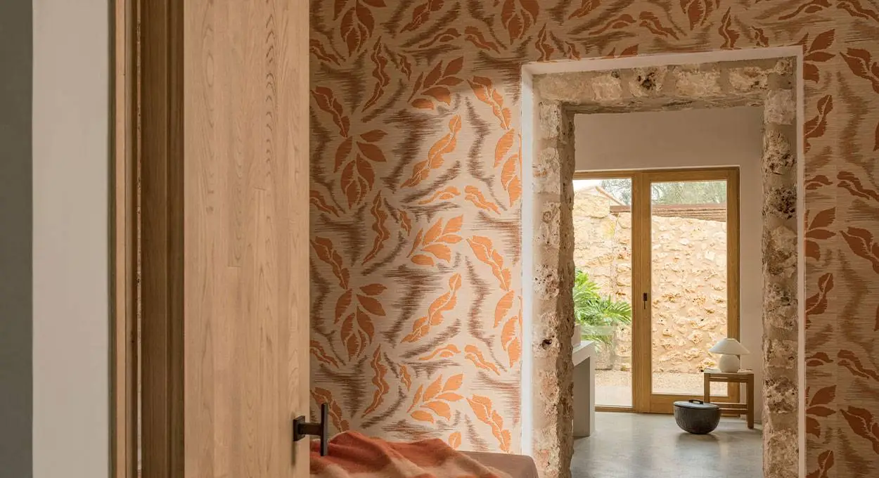 Josephs Wallpaper Installation